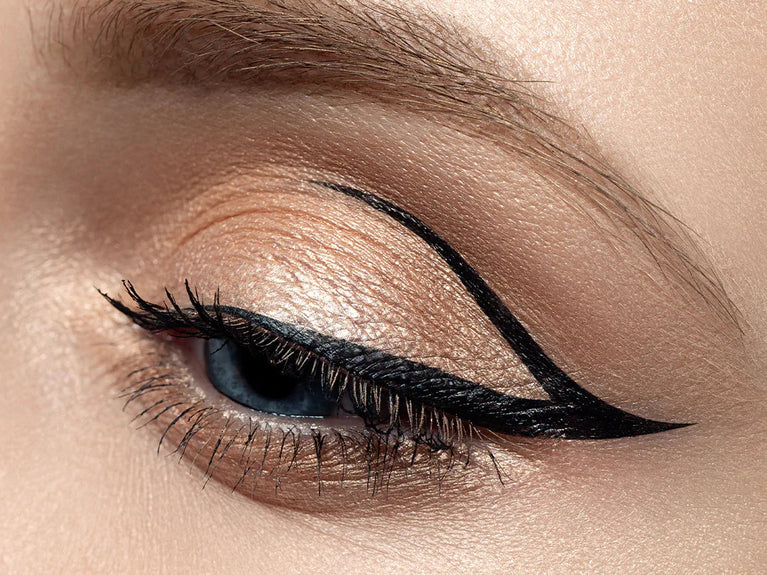 MAXIMUM LOOKS: UN DELINEADO PERFECTO