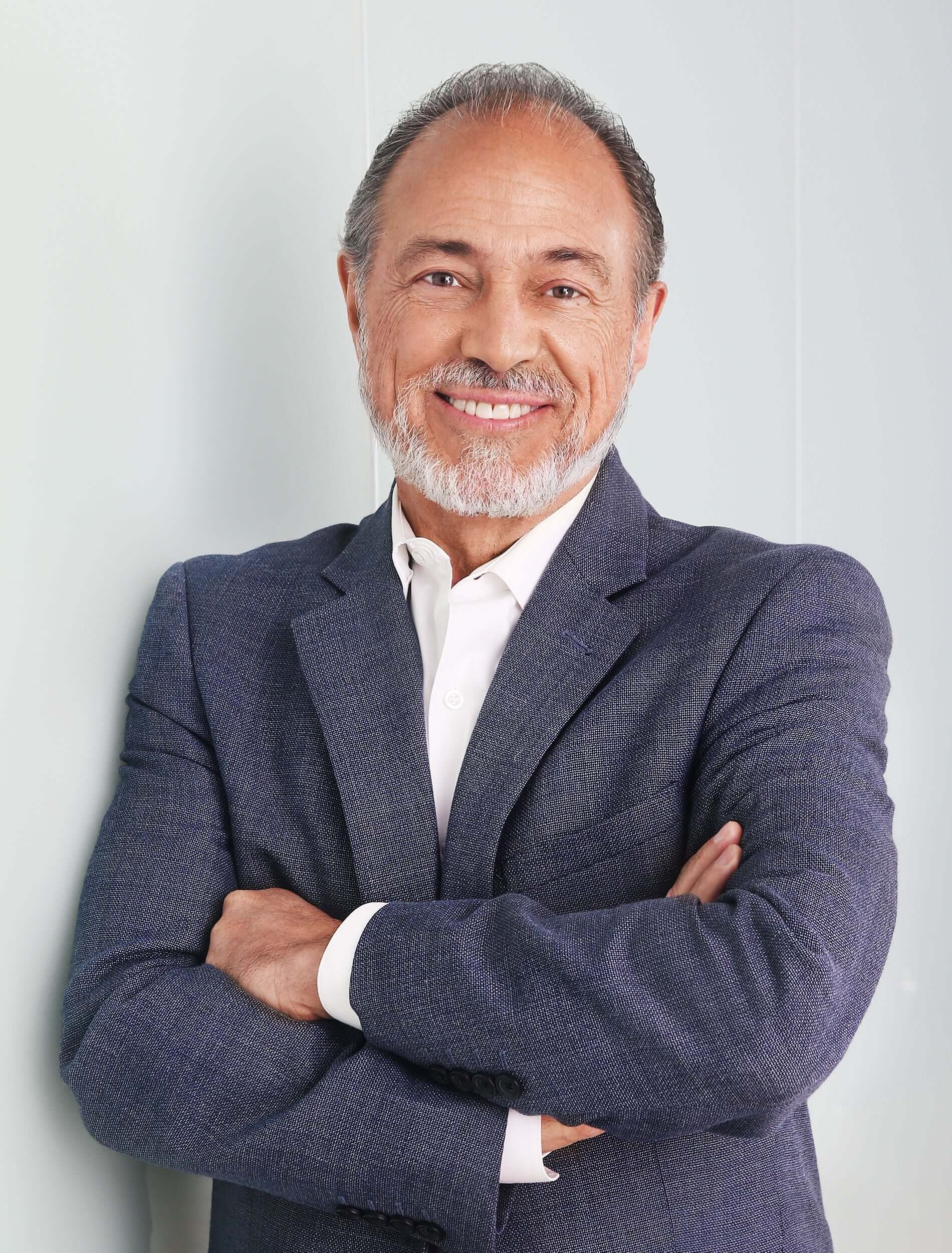 Conoce a nuestro fundador, el Dr. Michael Brinkenhoff